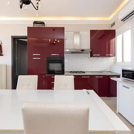 2 Bedroom Penthouse, Sea View *